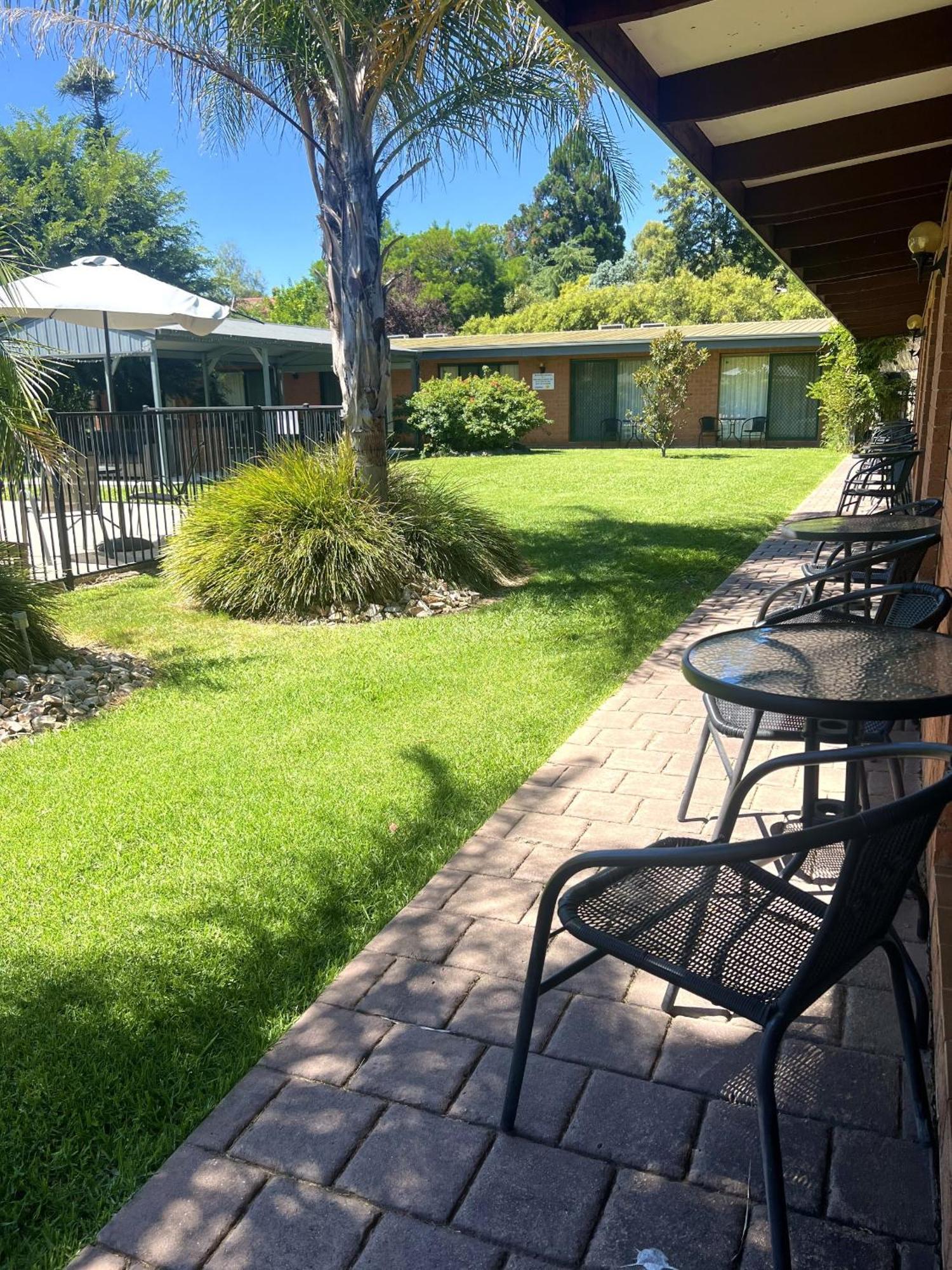 Alexandra Motor Inn - Victoria Aus Exterior foto